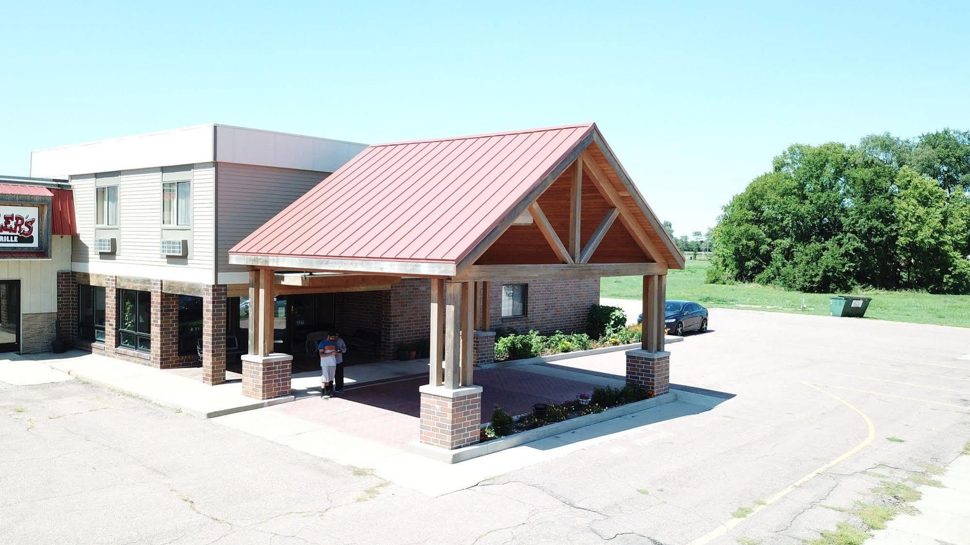 Prairie Inn Vermillion ภายนอก รูปภาพ